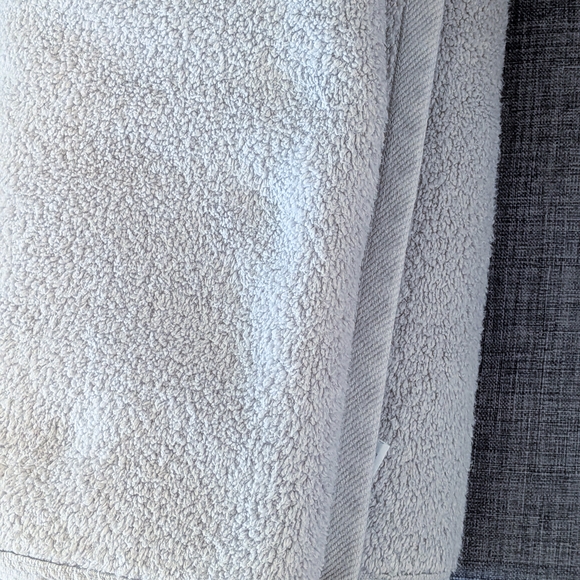 Hotel Collection Soft Gray Very Large Towel Bath Sheet - Picture 4 of 4